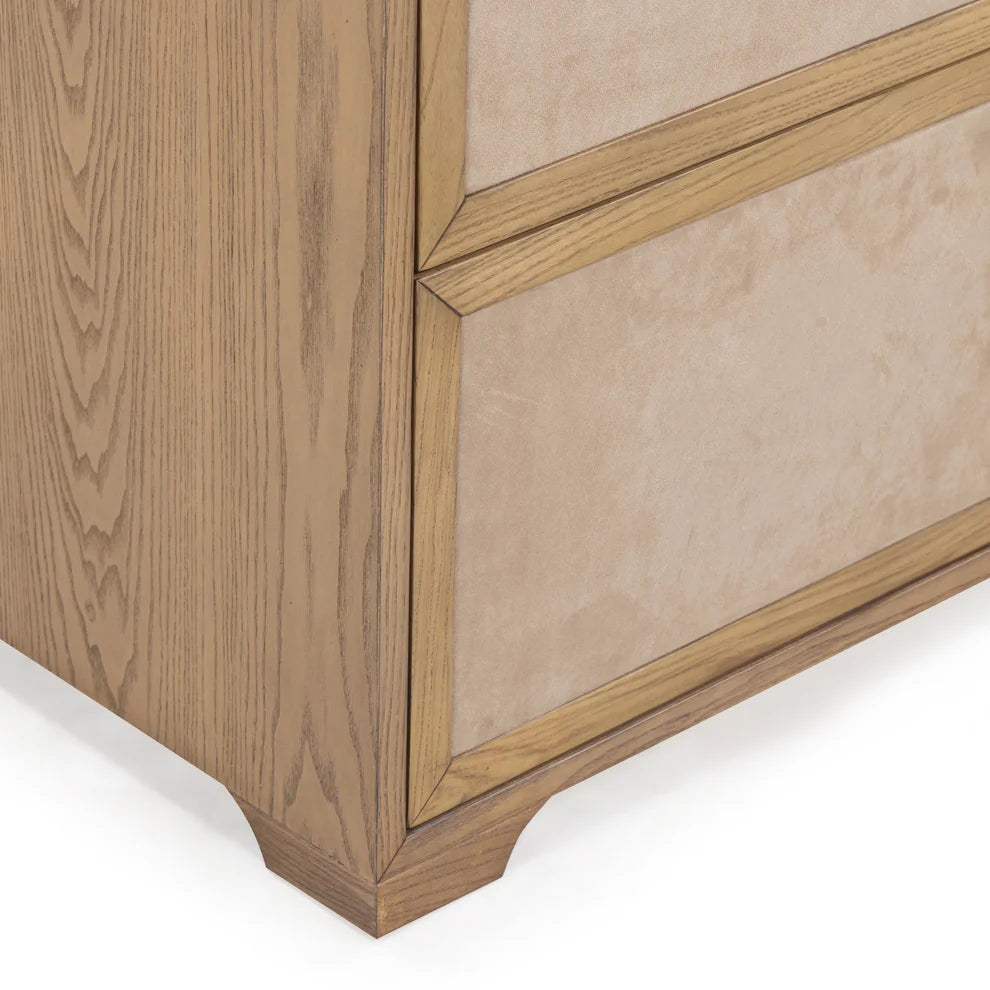Quietly Kept Dresser in Natural, detail 07
