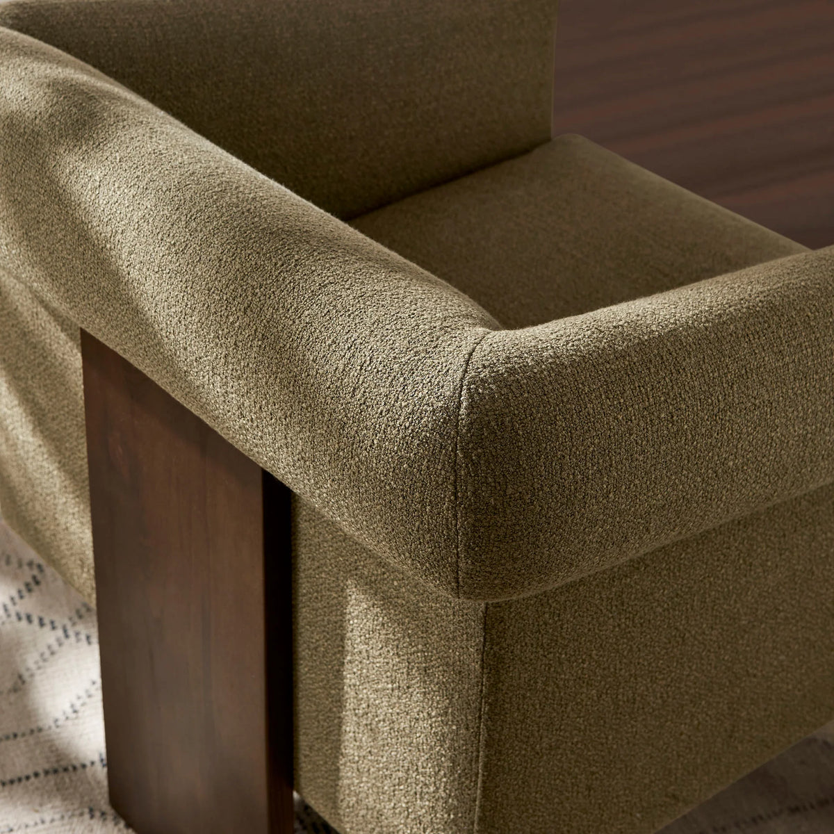 Leisure Club Chair
