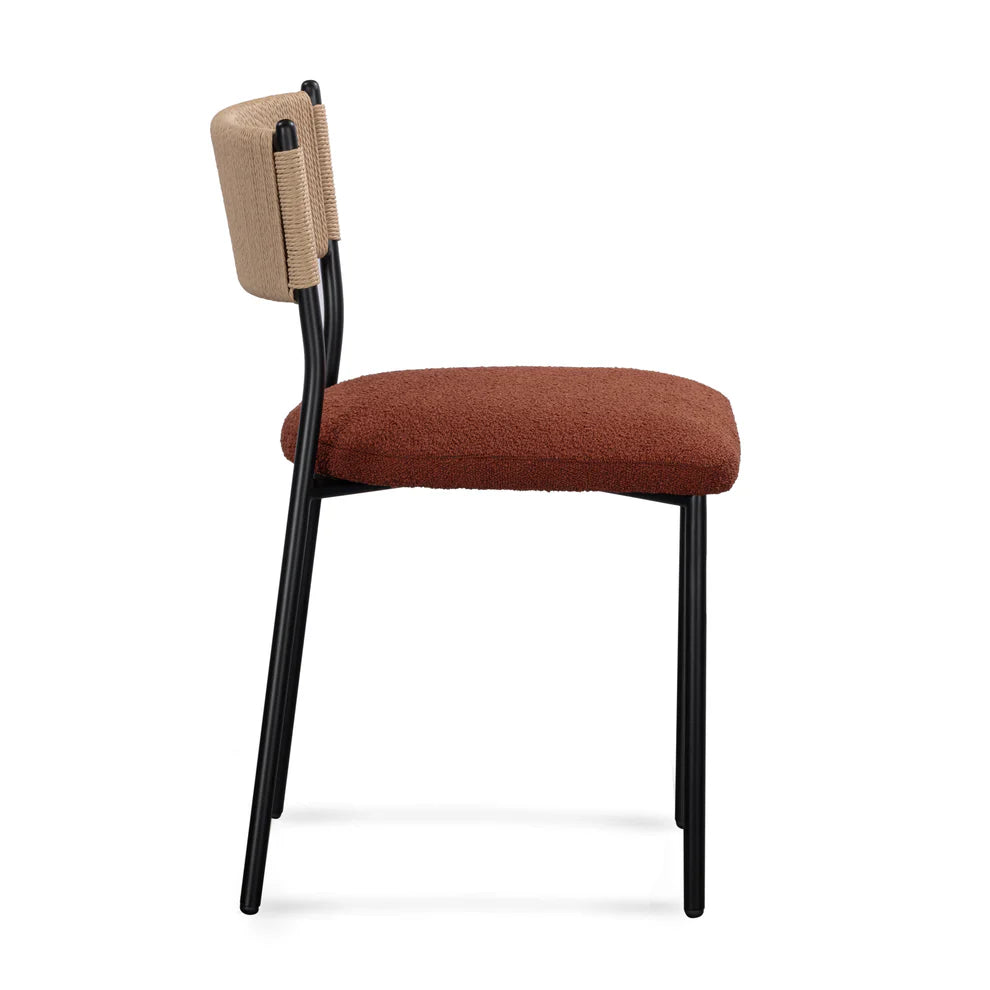 Set In Line Chair