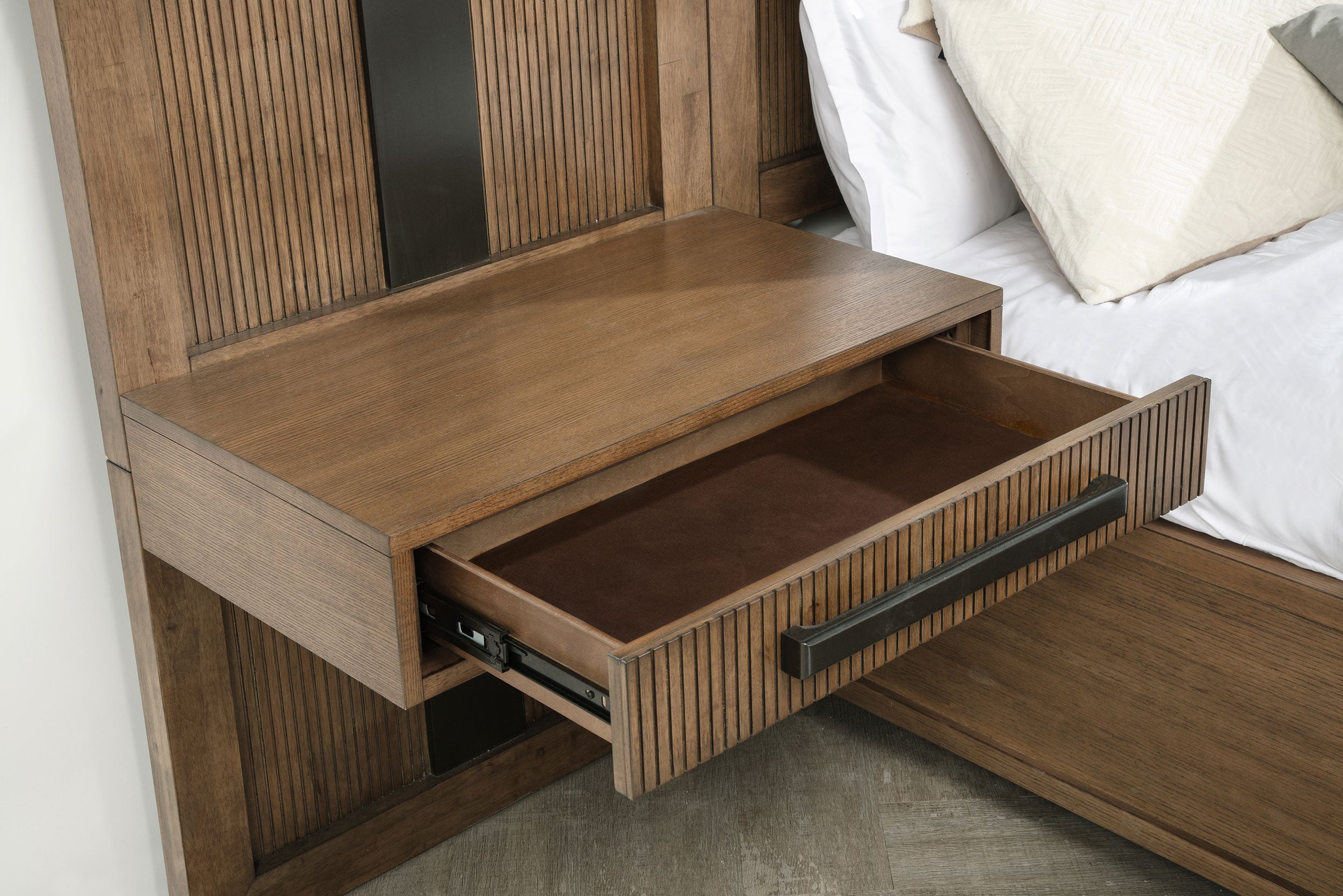 Solid Rest Bed